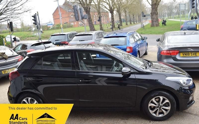 Used Hyundai i20 SE 101 HP (74 kW) 2020 Hatchback