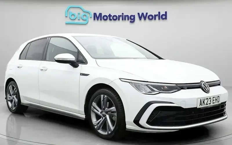 Used VW Golf VIII R-line 150 HP (110 kW) 2023 Hatchback