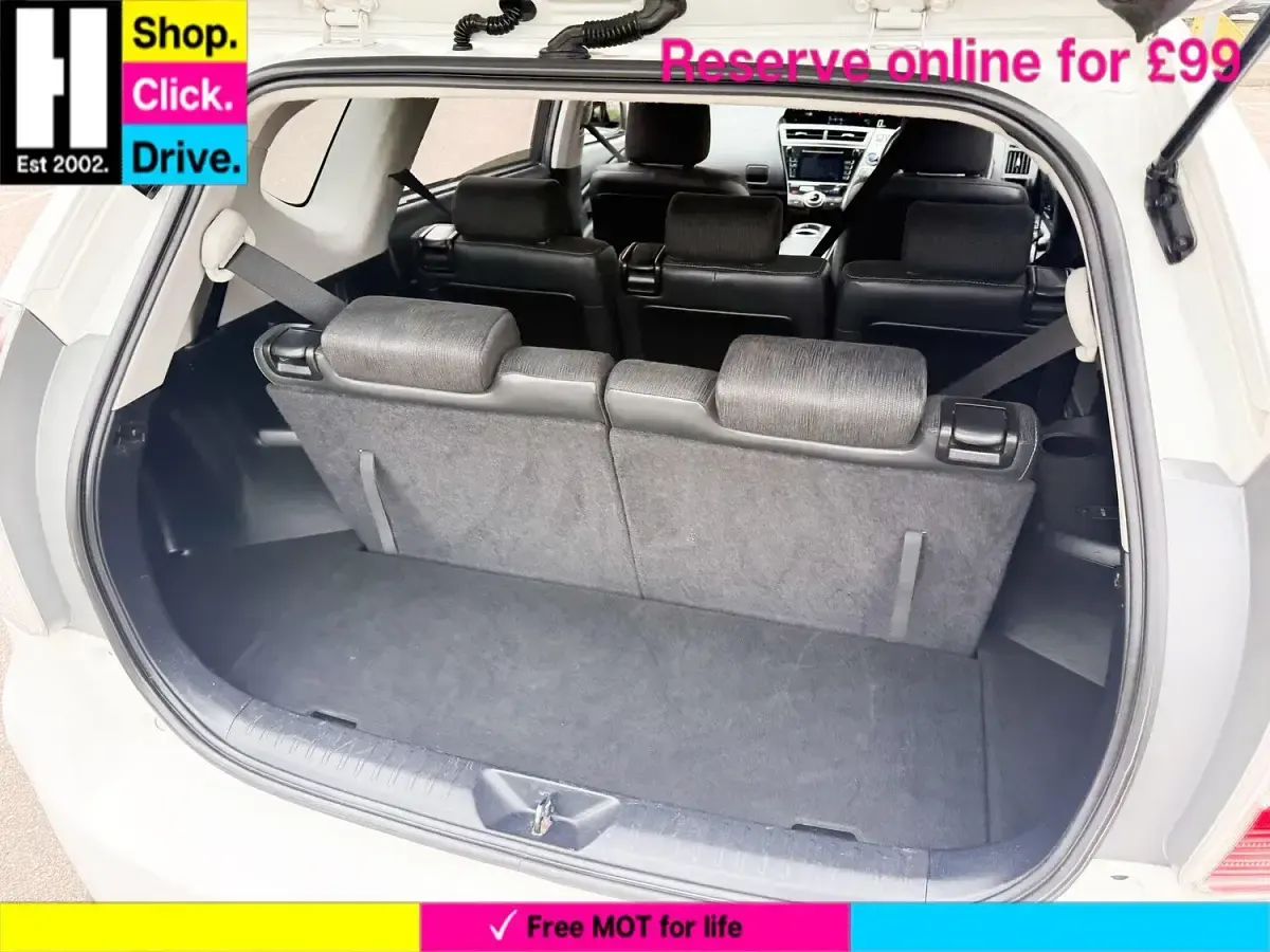 Used Toyota Prius+ 136 HP (100 kW) 2019 White MPV