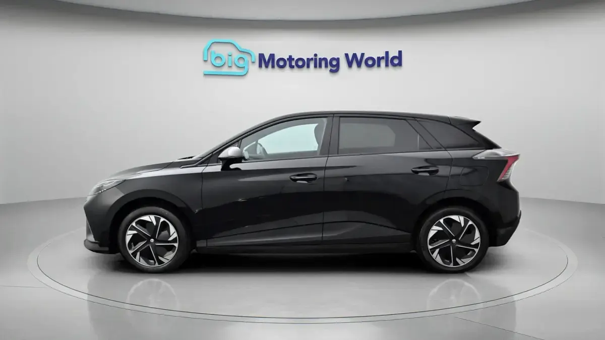 Used MG MG4 EV Trophy 319 kW (435 HP) 2023 Black Hatchback