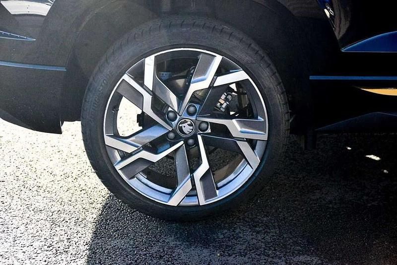 Used Skoda Karoq SportLine 150 HP (110 kW) 2025 Black magic pearl effect SUV