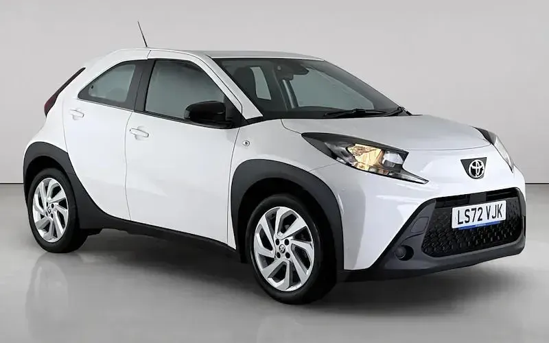 Used Toyota Aygo X PURE 72 HP (52 kW) 2025 SUV