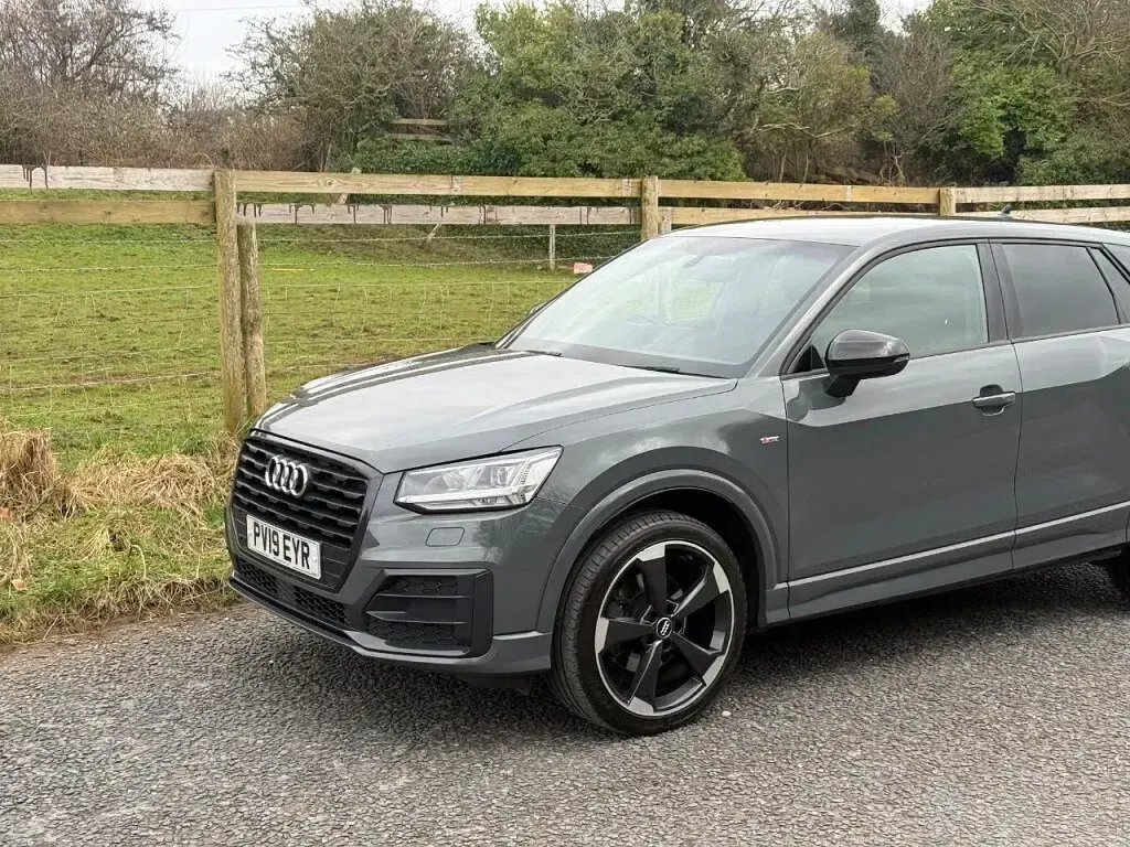 Used Audi Q2 Black Edition 150 HP (110 kW) 2019 Grey SUV