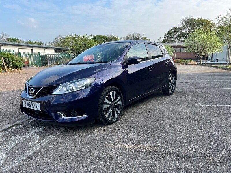 Blue Used 2016 Nissan Pulsar N-Connecta Hatchback | £5,995 (Fair price) - Image 1/4