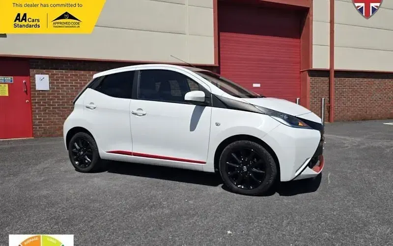 Used Toyota Aygo x-press 69 HP (50 kW) 2018 Hatchback