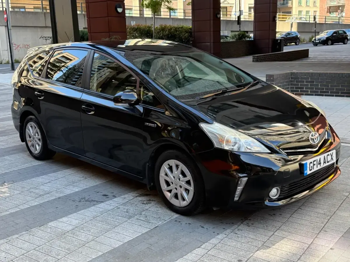 Usado Toyota Prius+ 2014 Preto Monovolume