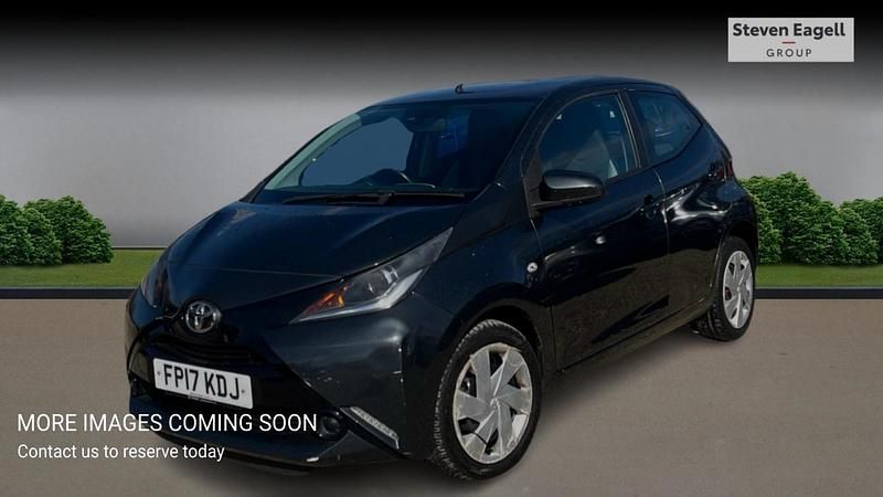 Used Toyota Aygo X-play 69 HP (50 kW) 2017 Grey Hatchback
