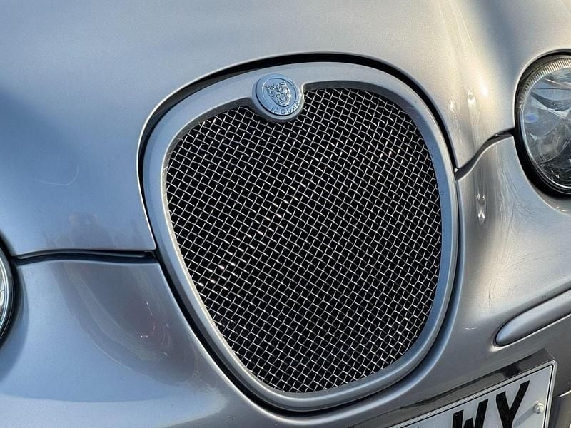 Used Jaguar S-Type S 207 HP (152 kW) 2006 Silver Sedan