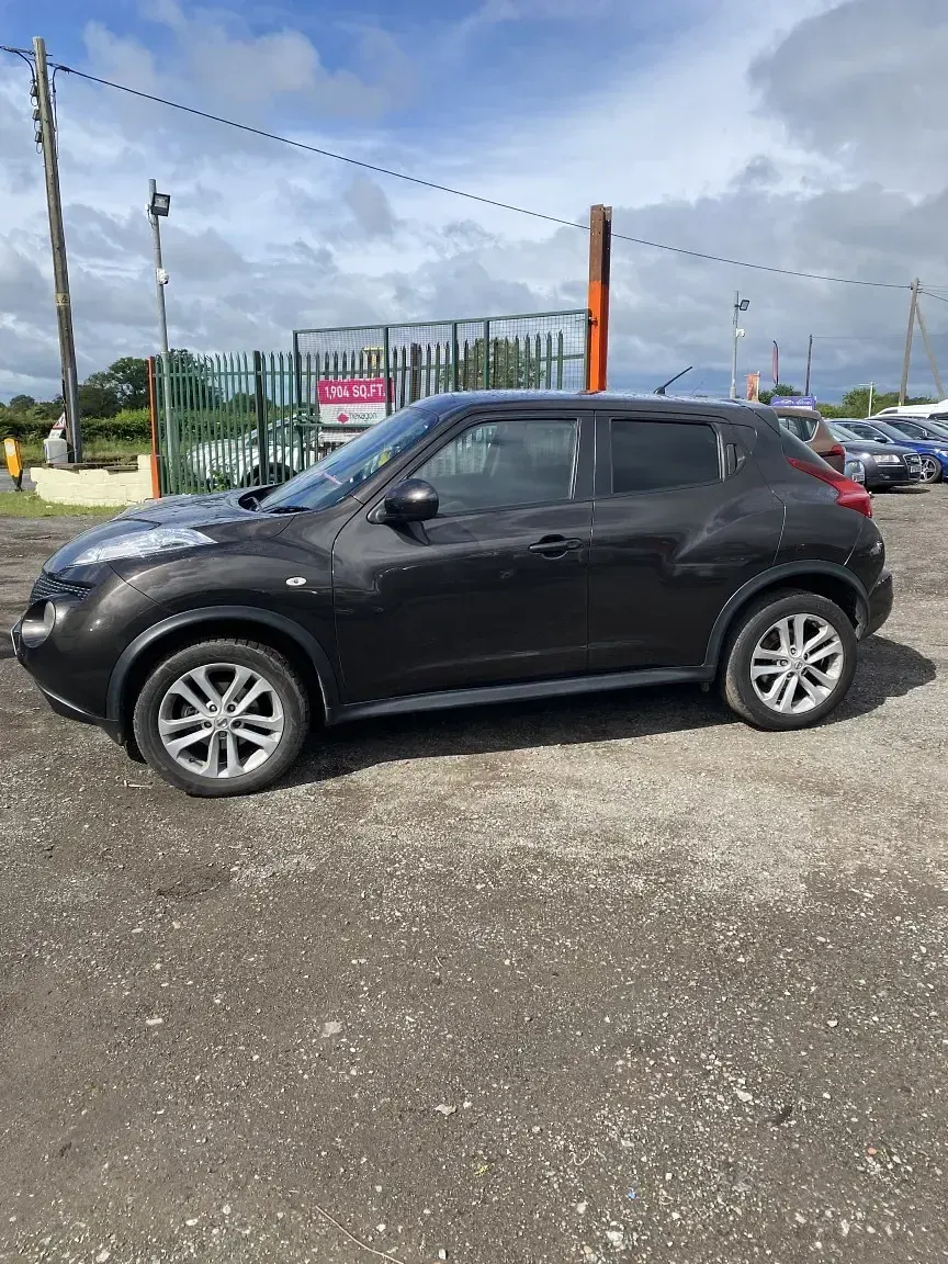 Used Nissan Juke Acenta Premium 110 HP (80 kW) 2013 Orange SUV