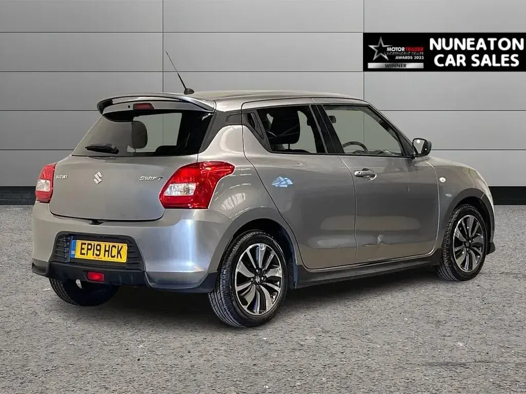 Used Suzuki Swift 90 HP (66 kW) 2019 Silver Hatchback