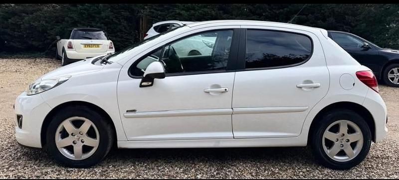 Used Peugeot 207 Sportium 95 HP (69 kW) 2012 White Hatchback