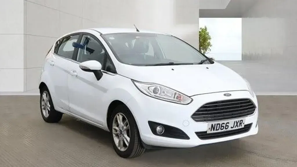 Used Ford Fiesta Zetec 82 HP (60 kW) 2016 Hatchback