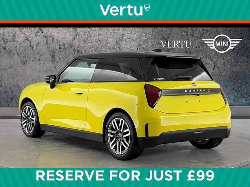 New Mini Cooper SE Hatch 158 kW (215 HP) 2025 Yellow Hatchback