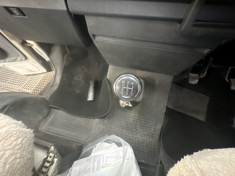 Image 4/4