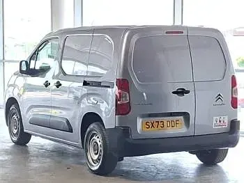 Gebraucht Citroën Berlingo 100 PS (73 kW) 2024 Grau Van / Kleinbus