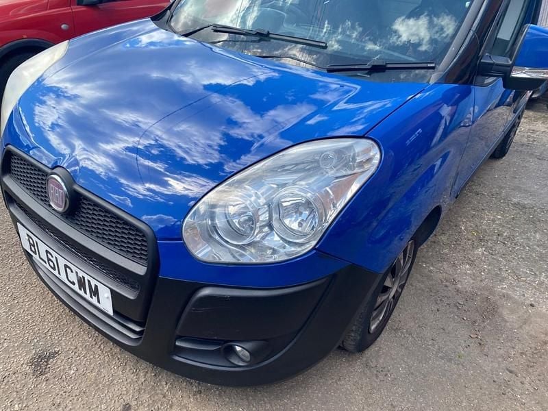 Used Fiat Doblò 2012 Multicoloured MPV
