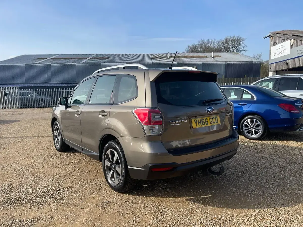 Używany Subaru Forester Premium 2016 Złoty SUV