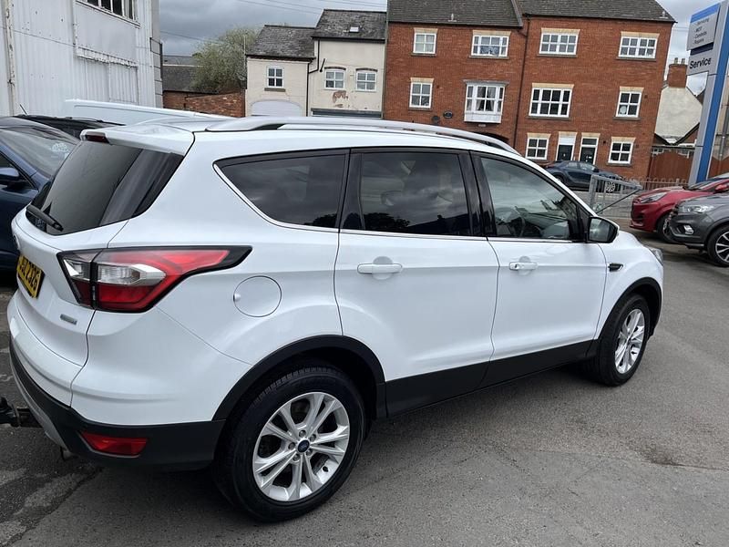 Used Ford Kuga Titanium 150 HP (110 kW) 2018 White SUV