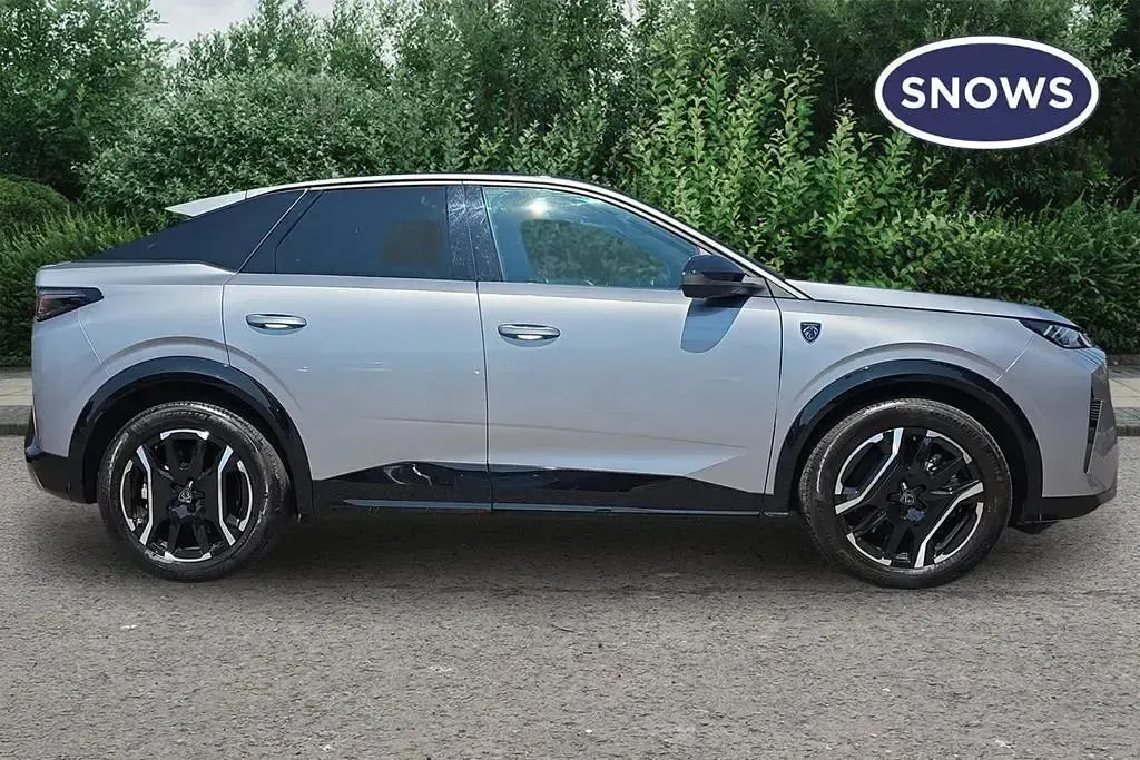 Used Peugeot e-3008 GT 11 kW (15 HP) 2025 SUV