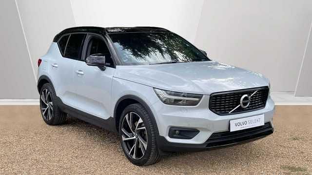 Used 2020 Volvo XC40 R-Design SUV | £24,995 (Fair price) - Image 1/3