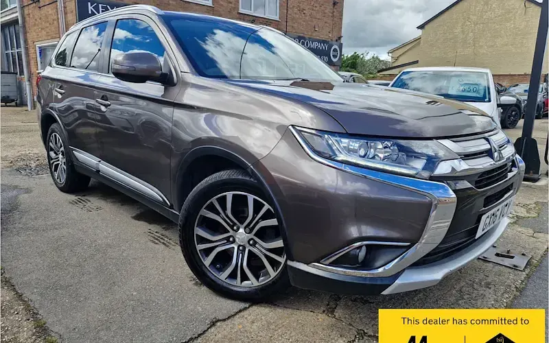 Used Mitsubishi Outlander 150 HP (110 kW) 2016 SUV
