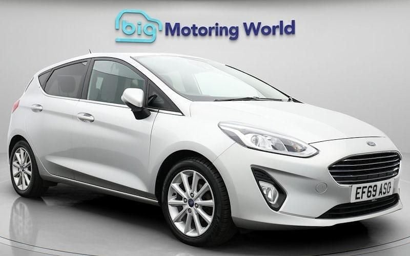 Used Ford Fiesta Titanium 101 HP (74 kW) 2020 Silver Hatchback
