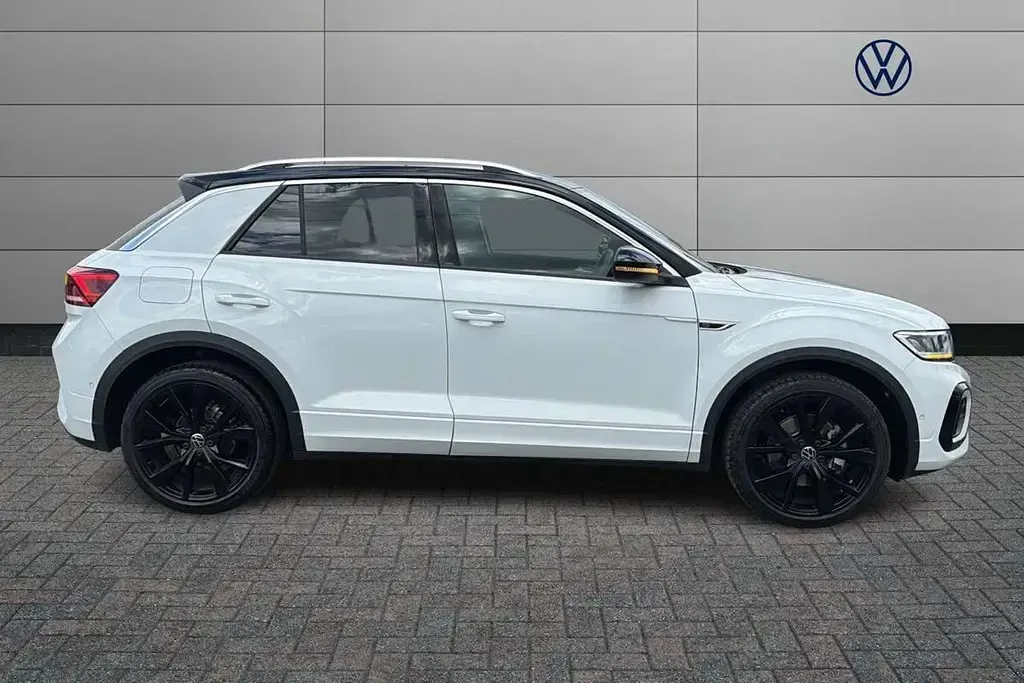 Used VW T-Roc R-line 150 HP (110 kW) 2026 White SUV