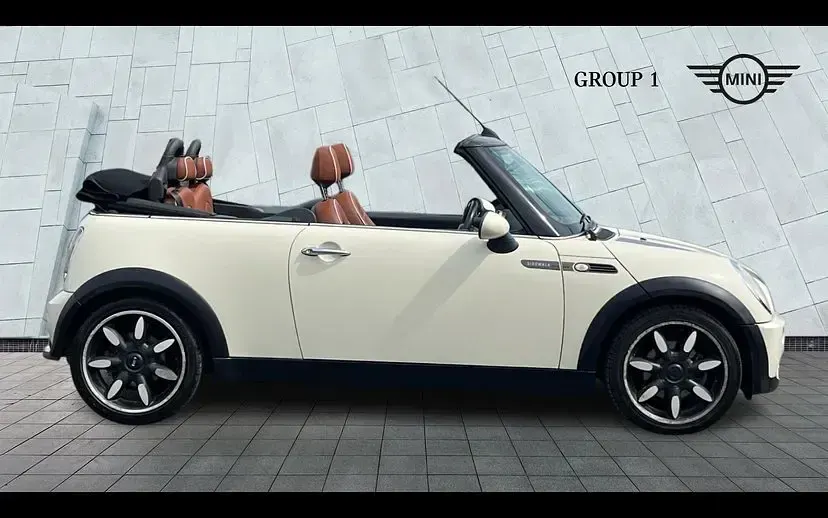 Used Mini Cooper Cabriolet 115 HP (84 kW) 2007 White Cabriolet