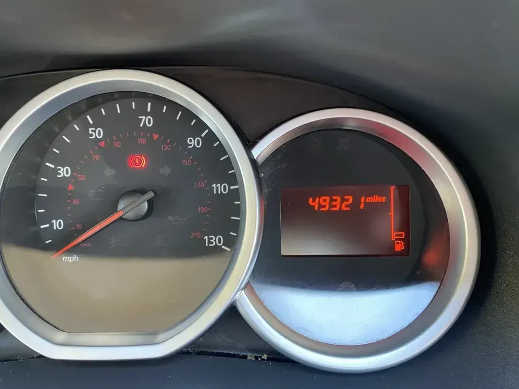 Used Dacia Sandero Lauréate 90 HP (66 kW) 2017 Grey Hatchback