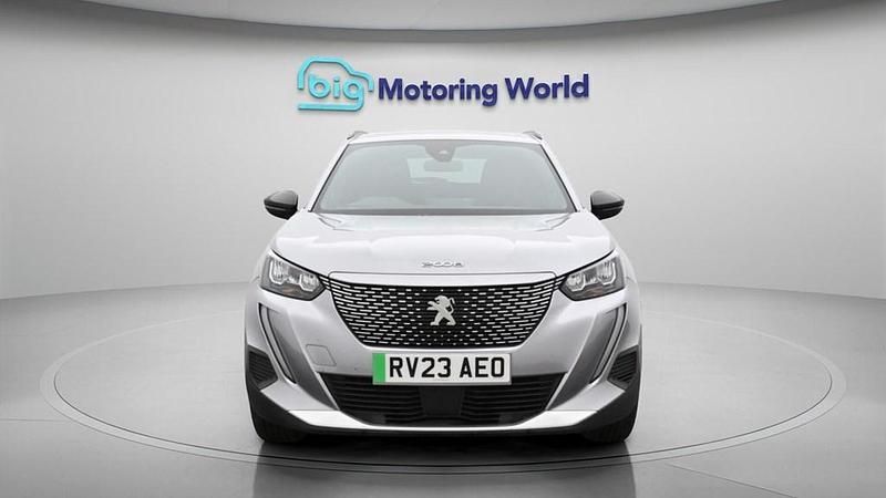 Gebraucht Peugeot e-2008 Active+ 100 kW (136 PS) 2023 SUV