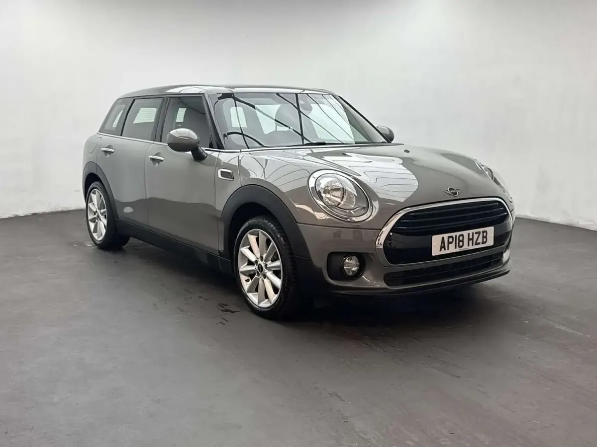Used Mini Cooper Clubman 136 HP (100 kW) 2018 Grey Estate