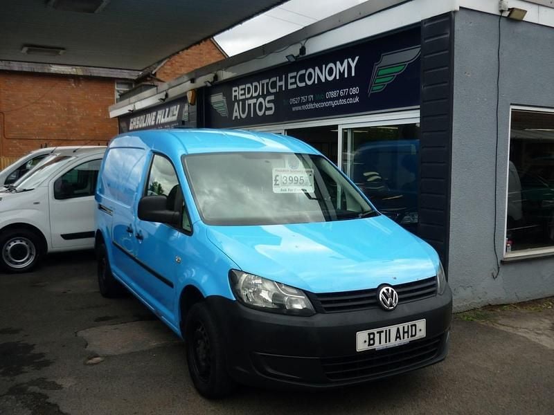 Blue Used 2011 VW Caddy Maxi MPV | £3,995 (Fair price) - Image 1/4