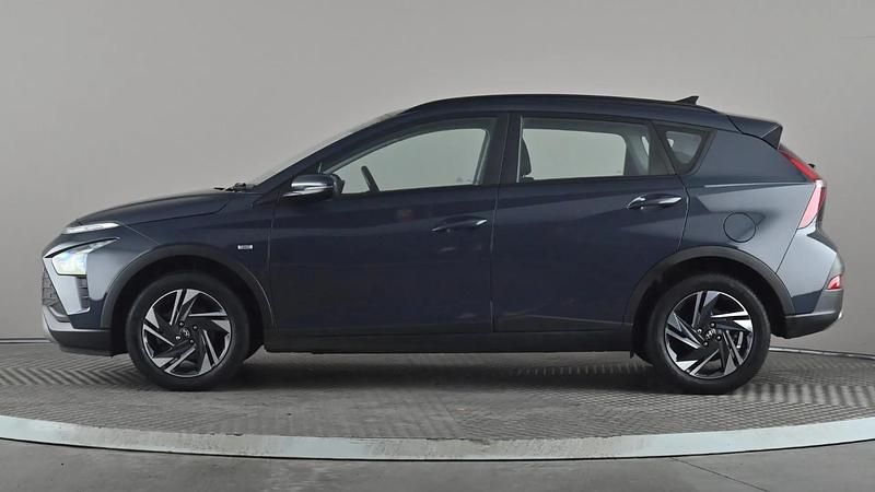 Used Hyundai Bayon SE 100 HP (73 kW) 2023 Grey SUV