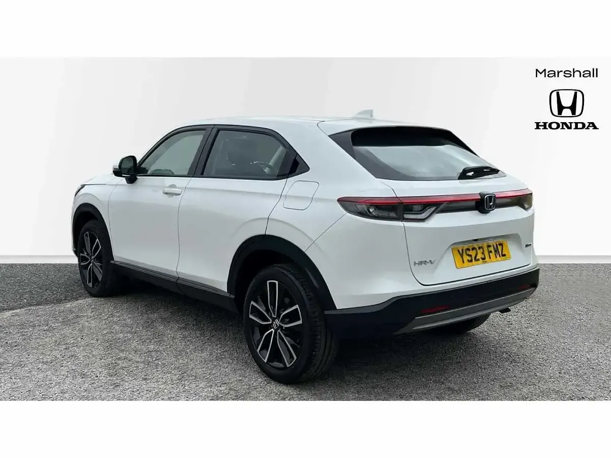 Used Honda HR-V Elegance 131 HP (96 kW) 2023 White SUV