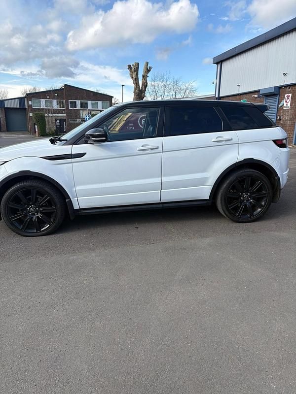 Used Land Rover Range Rover evoque Dynamic 2013 White SUV