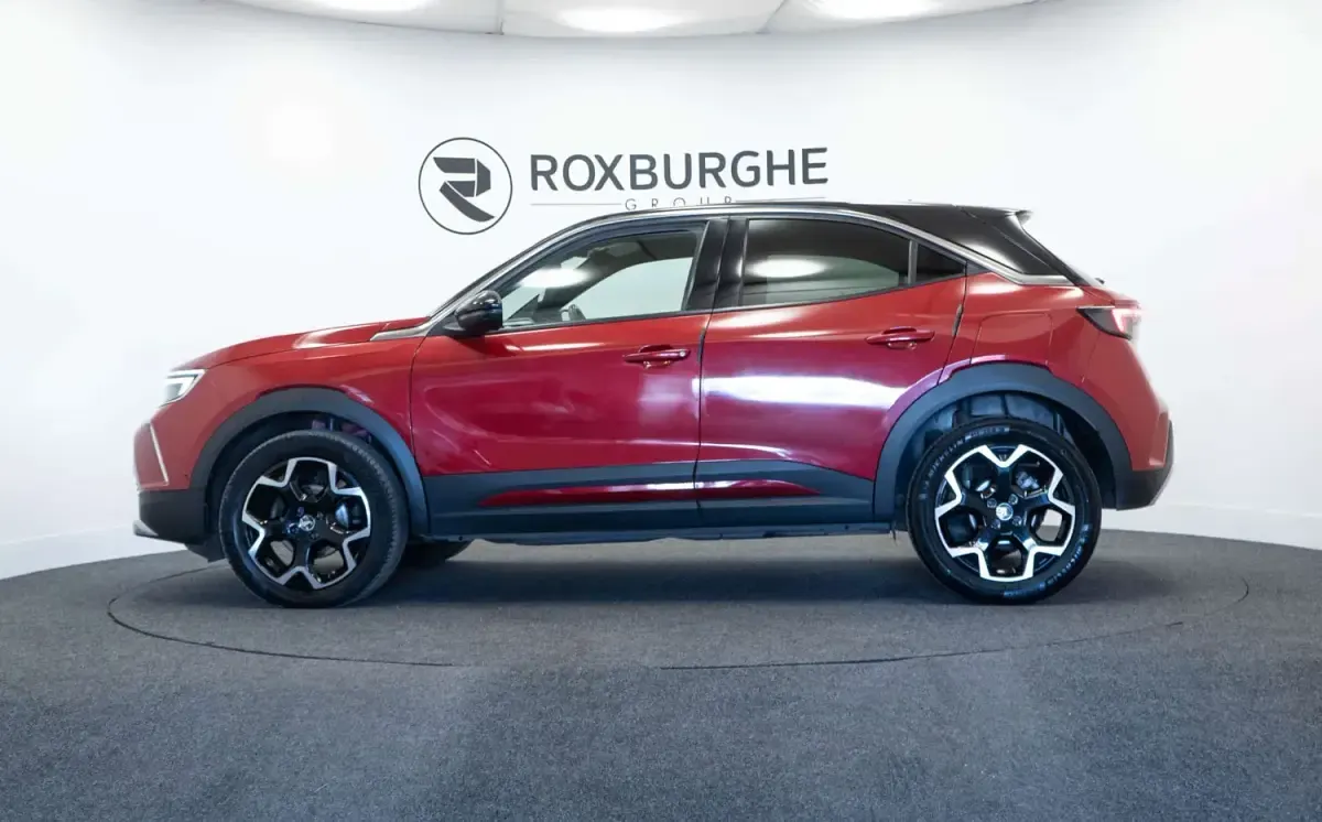 Usado Vauxhall Mokka Ultimate 130 CV (95 kW) 2023 Rojo SUV