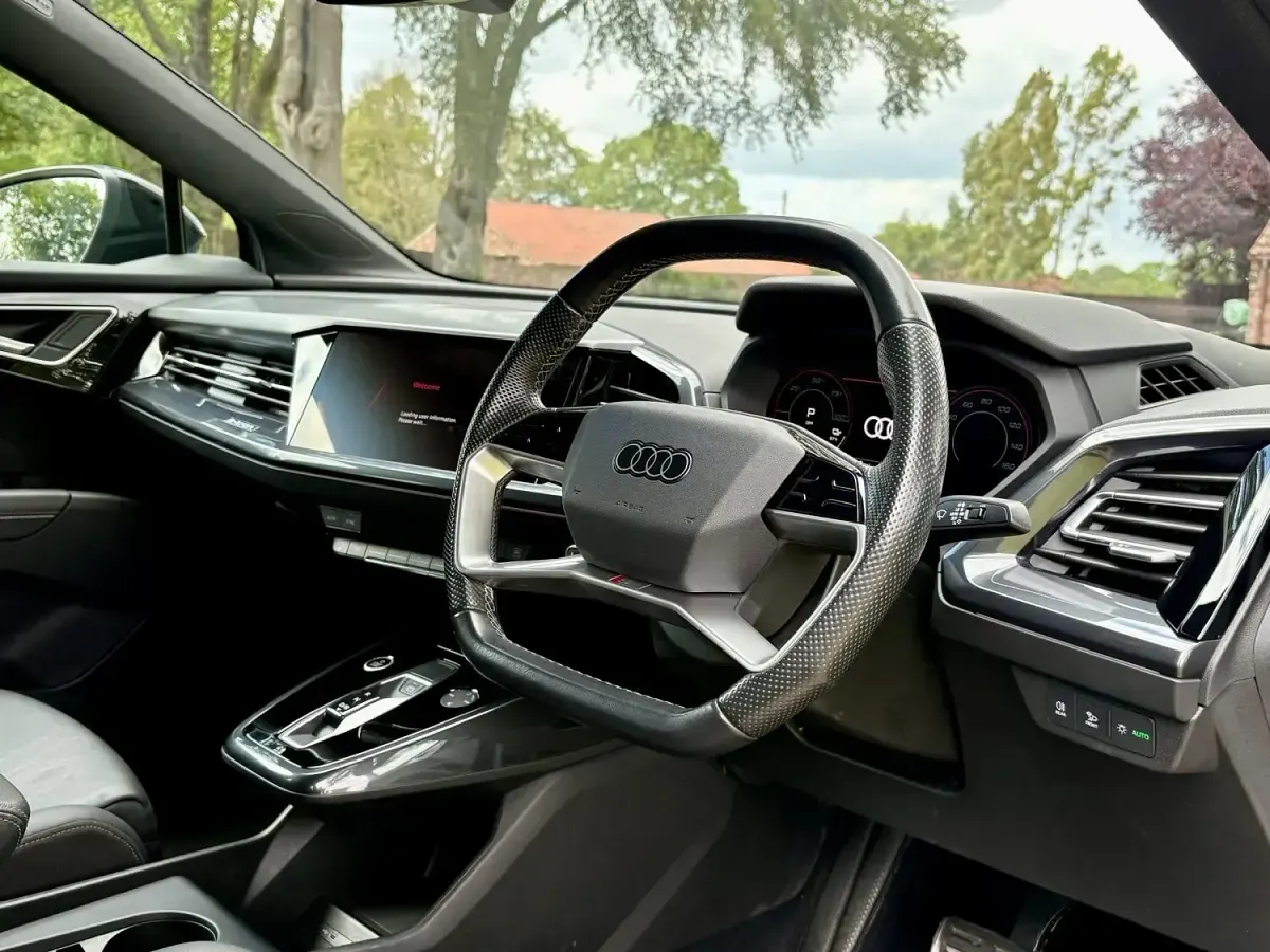 Used Audi Q4 e-tron Comfort 125 kW (170 HP) 2023 Grey SUV