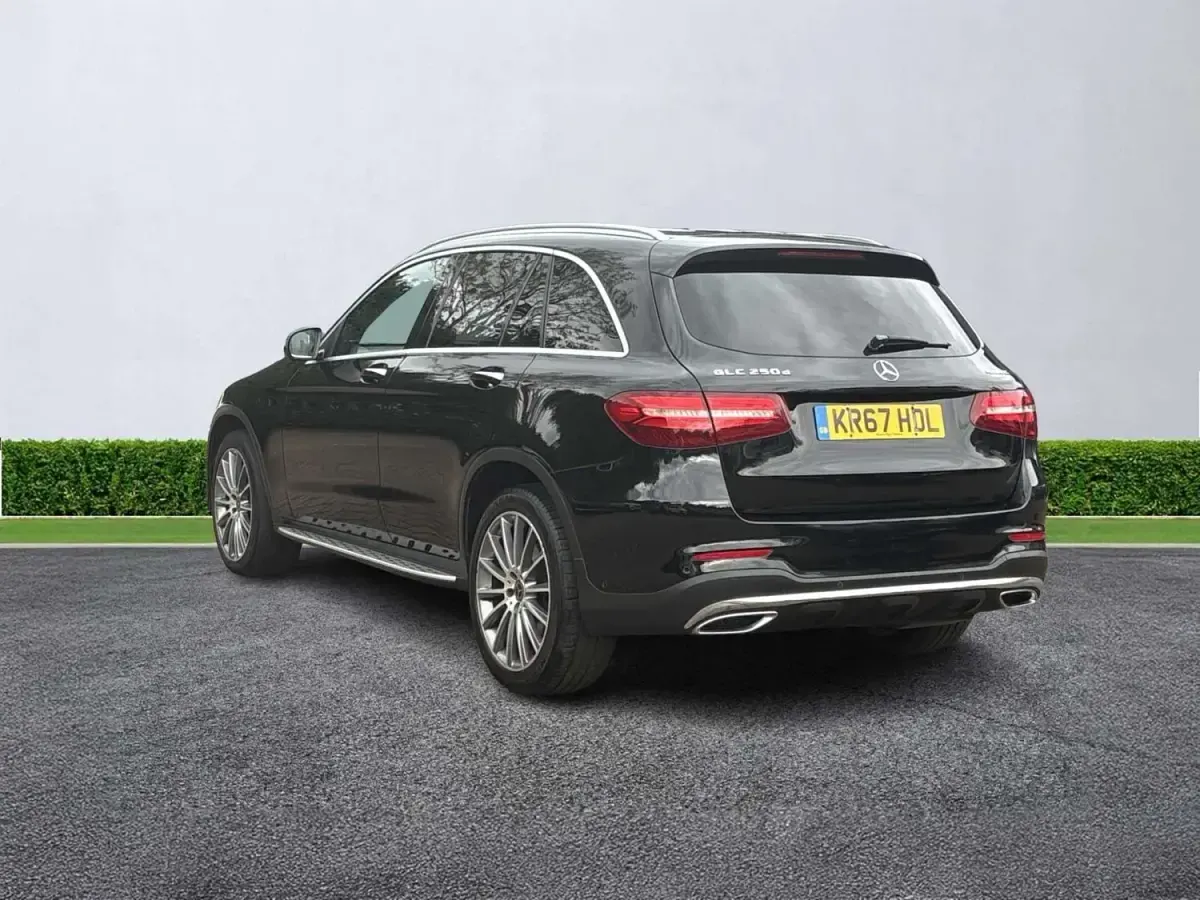 Usado Mercedes GLC250 AMG Line Premium 2017 Preto Carrinha