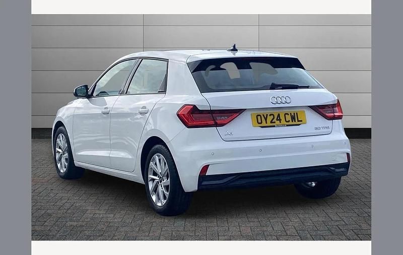 Used Audi A1 Sport 110 HP (80 kW) 2024 White SUV