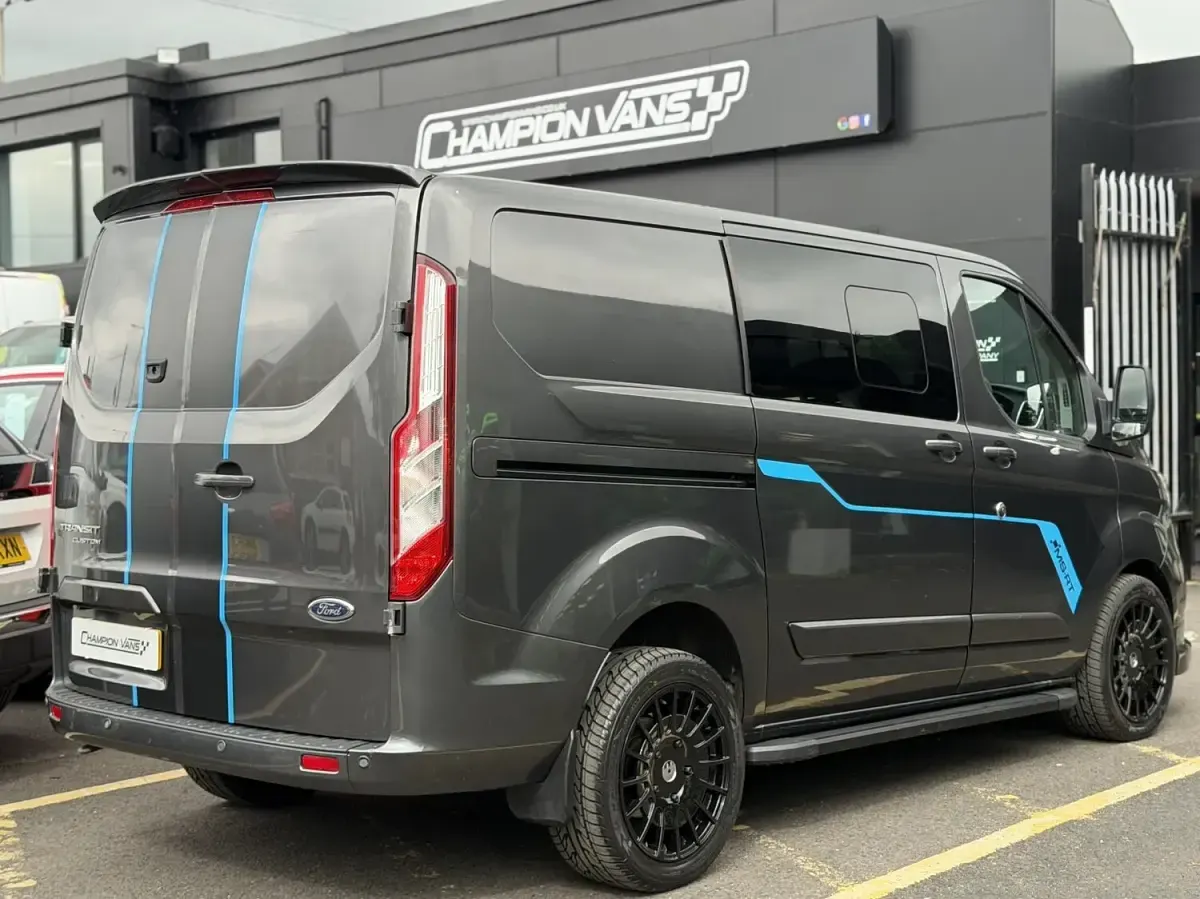 Used Ford Transit Custom Limited 170 HP (125 kW) 2022 Grey