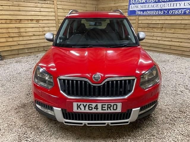 Used Skoda Yeti SE 140 HP (102 kW) 2014 Red SUV