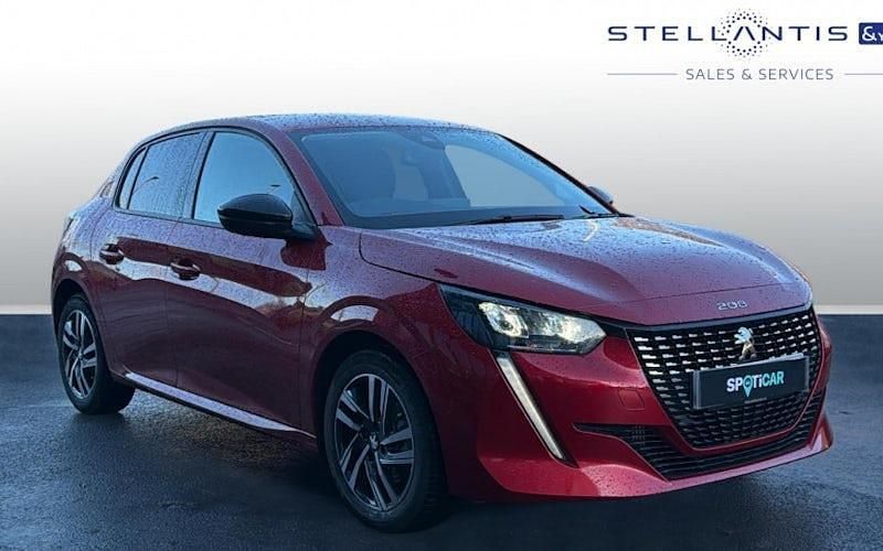 Used Peugeot 208 Allure+ 102 HP (75 kW) 2023 Red Hatchback