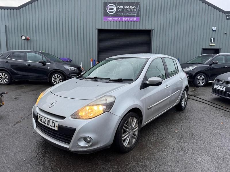 Silver Used 2012 Renault Clio IV Dynamique Hatchback | £600 (Super price) - Image 1/4