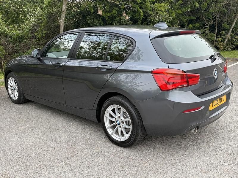 Usado BMW 118 2019 Cinzento Citadino