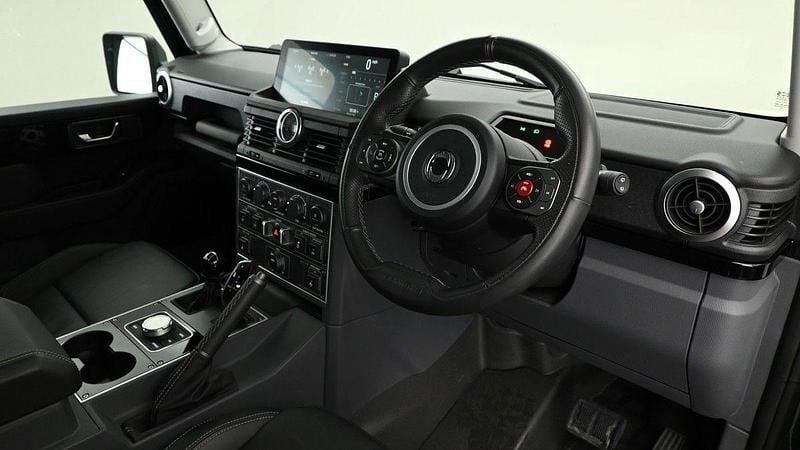 Image 3/4