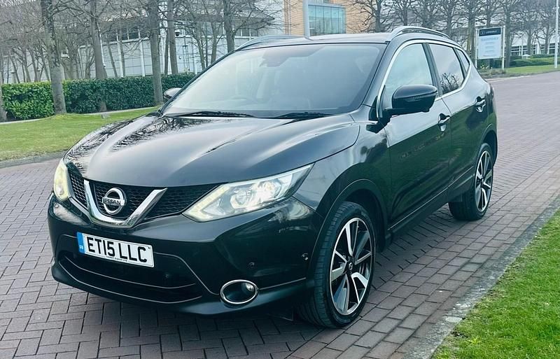 Used Nissan Qashqai Tekna 115 HP (84 kW) 2015 Black SUV