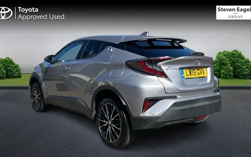 Used Toyota C-HR 116 HP (85 kW) 2019 Silver SUV