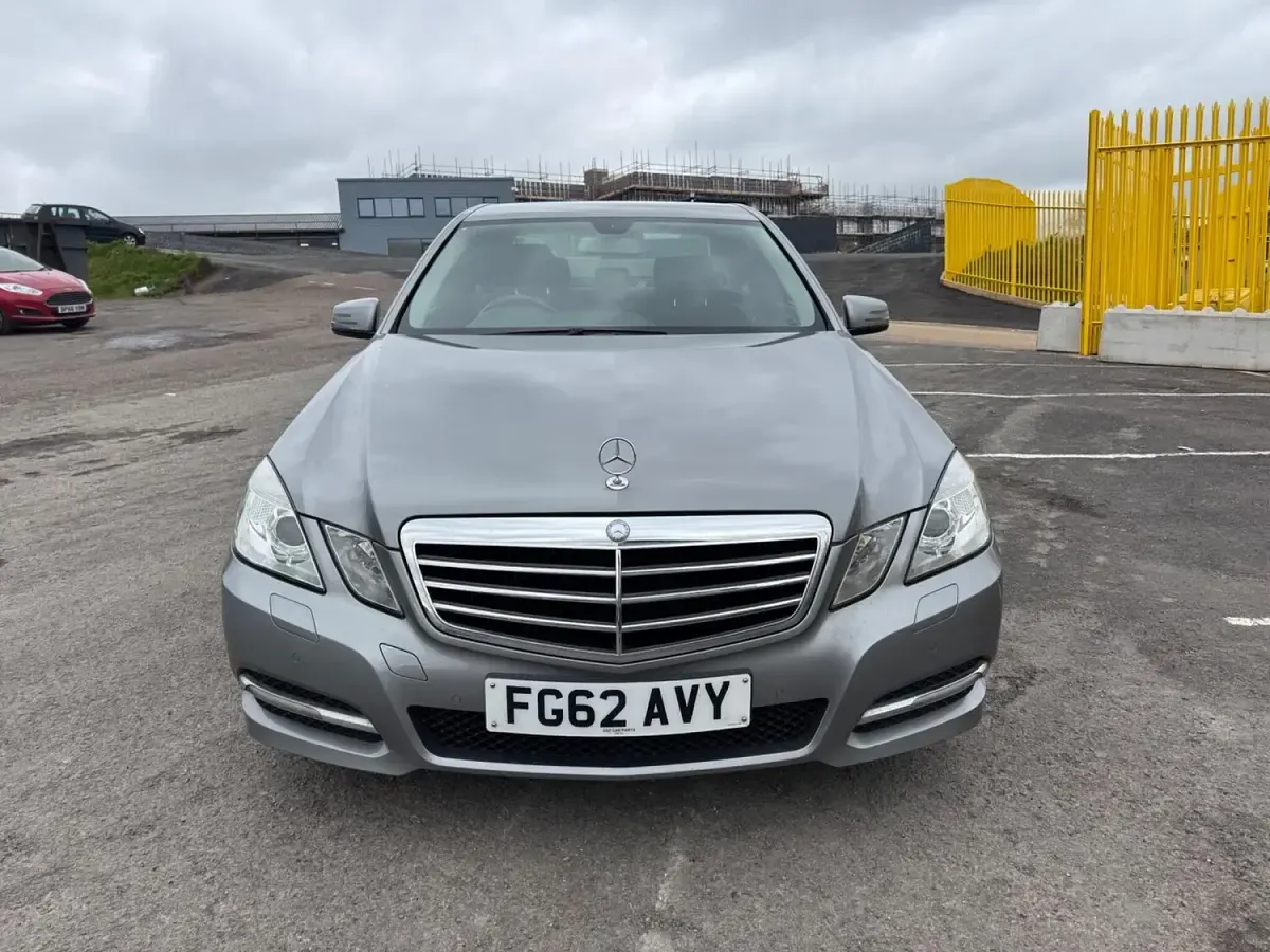 Used Mercedes E220 Executive 170 HP (125 kW) 2012 Silver Sedan