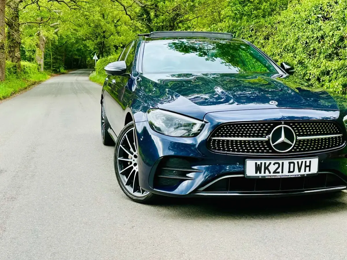 Used Mercedes E400 AMG line 2021 Blue Sedan