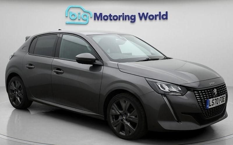 Used Peugeot 208 Allure Premium 102 HP (75 kW) 2022 Hatchback